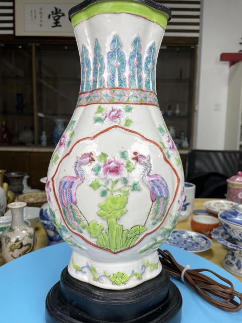 古玩陶瓷清晚期 精品粉彩鳳凰牡丹紋瓶拍賣,當前價格4300元
