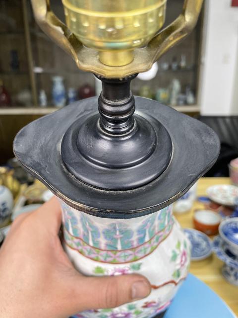 古玩陶瓷清晚期 精品粉彩鳳凰牡丹紋瓶拍賣,當前價格4300元