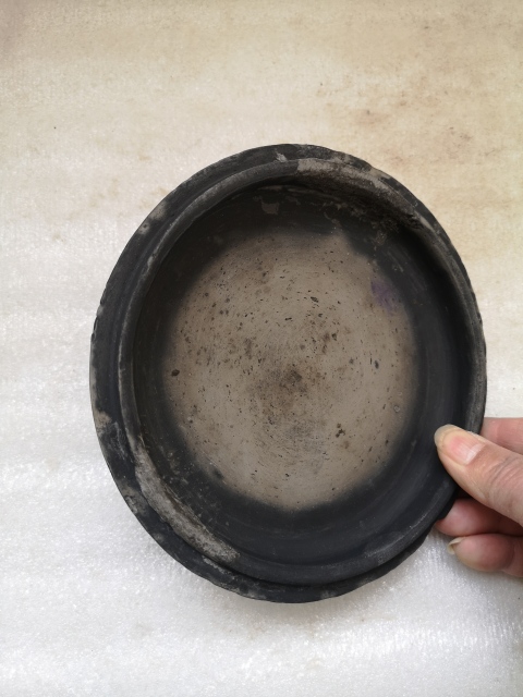 古玩陶瓷黑陶硯臺拍賣，當前價格350元