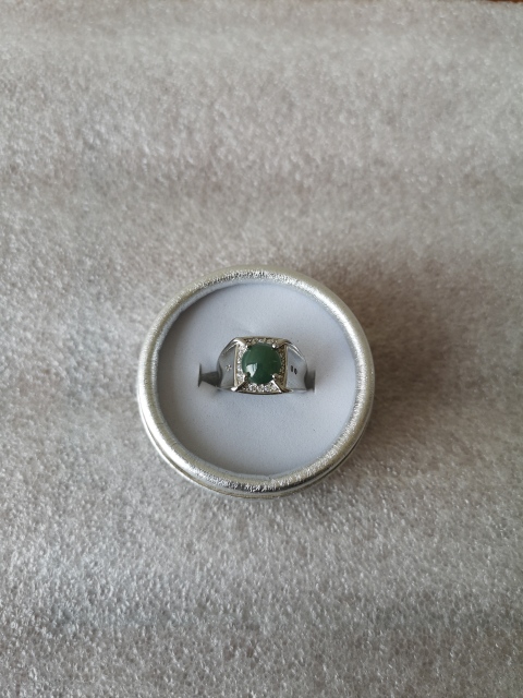 古玩玉器翡翠戒指拍賣，當前價格550元