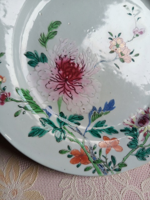 古玩陶瓷清早期花卉紋粉彩盤拍賣，當前價格4800元