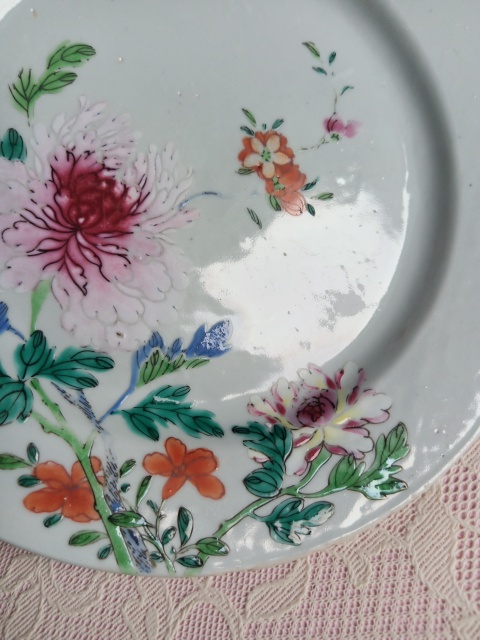 古玩陶瓷清早期花卉紋粉彩盤拍賣，當前價格4800元