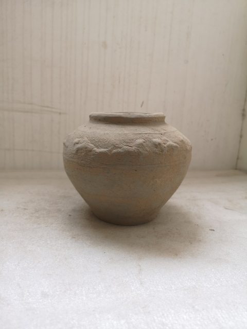 古玩陶瓷灰陶印跑獸紋罐拍賣，當(dāng)前價(jià)格680元