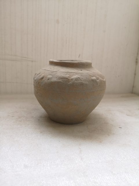 古玩陶瓷灰陶印跑獸紋罐拍賣，當(dāng)前價(jià)格680元