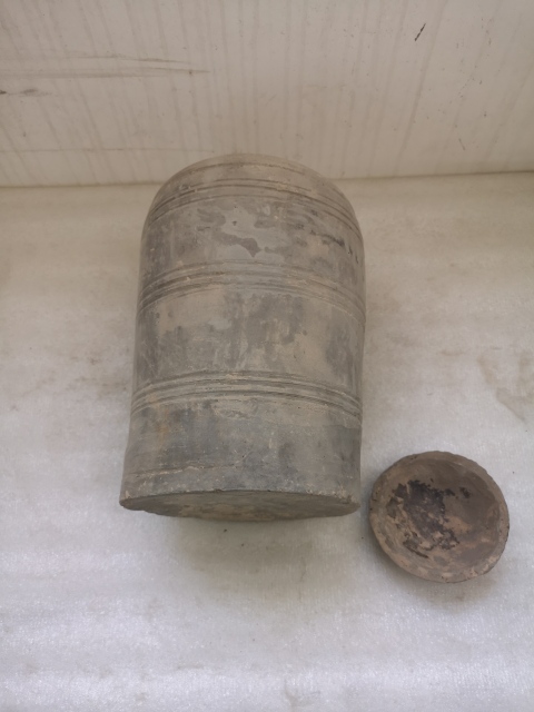 古玩陶瓷灰陶倉拍賣，當前價格1200元