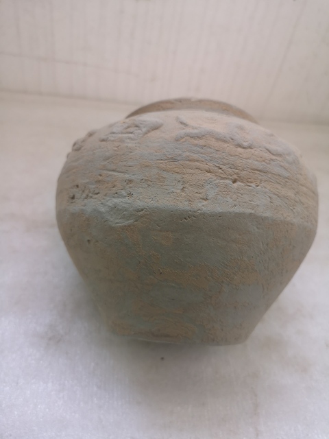 古玩陶瓷灰陶印跑獸紋罐拍賣，當(dāng)前價(jià)格680元