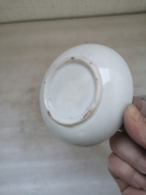 古玩陶瓷粉彩印花卉小盤拍賣,當前價格260元
