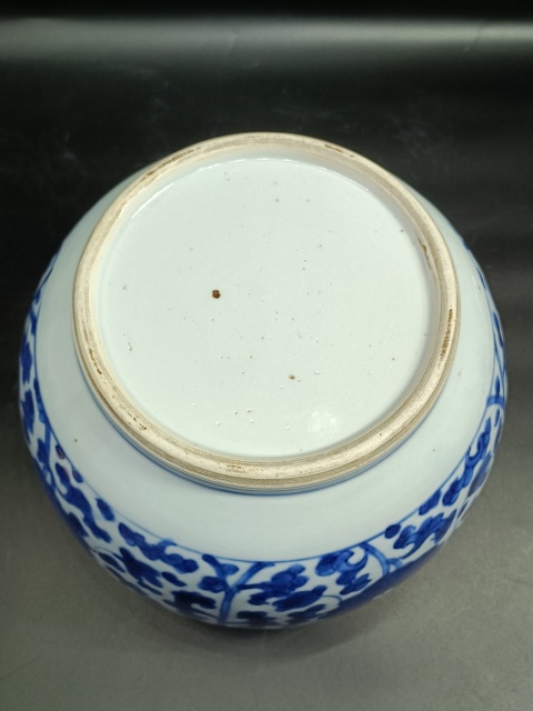 古玩陶瓷青花纏枝花卉紋罐拍賣,當(dāng)前價(jià)格20000元