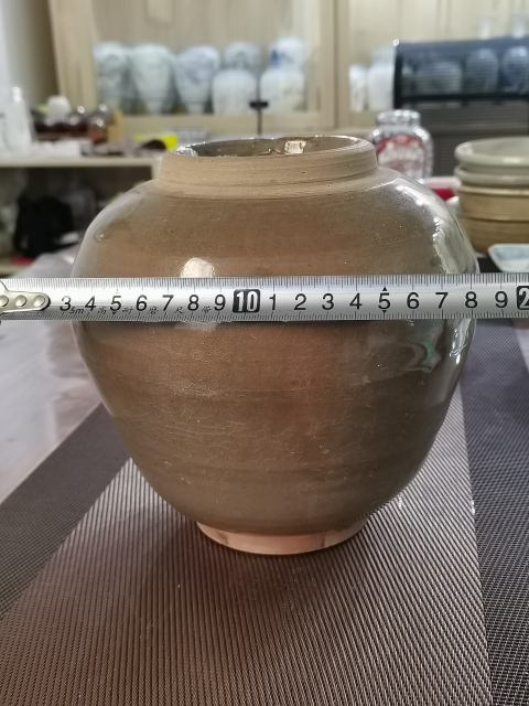 古玩陶瓷【千年龍泉】元明龍泉青瓷罐拍賣，當前價格190元