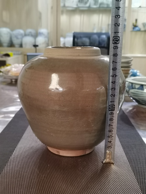 古玩陶瓷【千年龍泉】元明龍泉青瓷罐拍賣，當前價格190元