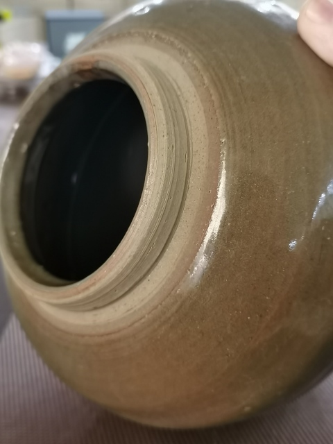 古玩陶瓷【千年龍泉】元明龍泉青瓷罐拍賣，當前價格190元