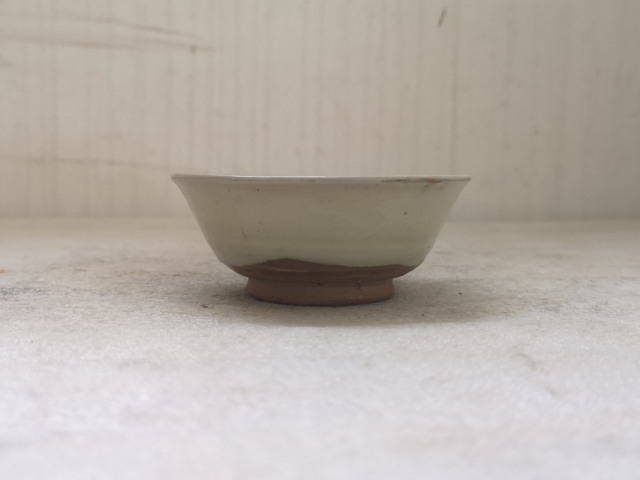 古玩陶瓷磁州窯白釉碗拍賣,當前價格550元