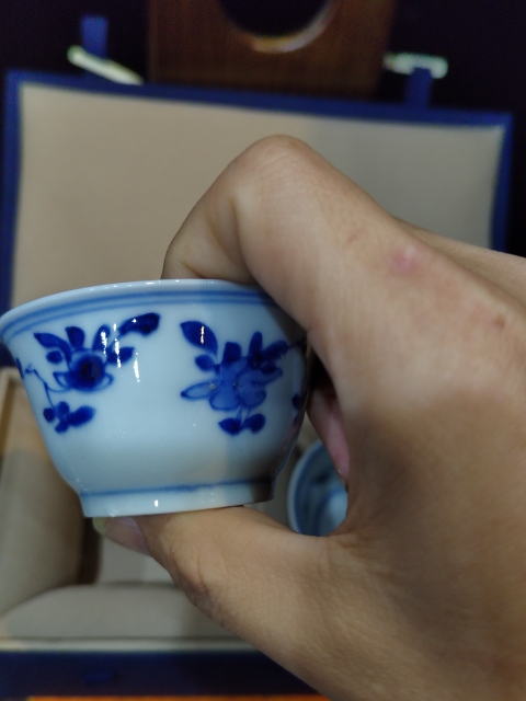 古玩陶瓷清康熙花卉紋青花杯一對(duì)拍賣(mài)，當(dāng)前價(jià)格2388元