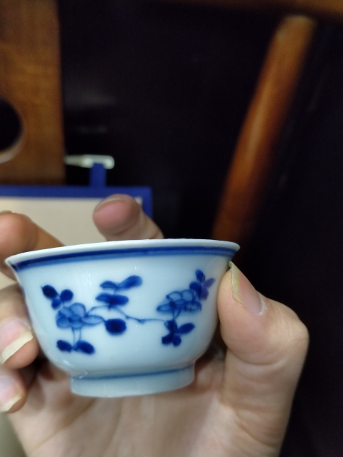 古玩陶瓷清康熙花卉紋青花杯一對(duì)拍賣(mài)，當(dāng)前價(jià)格2388元