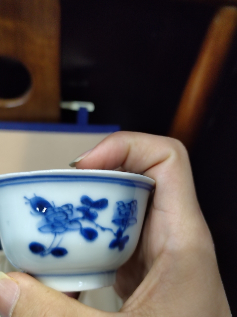 古玩陶瓷清康熙花卉紋青花杯一對(duì)拍賣(mài)，當(dāng)前價(jià)格2388元