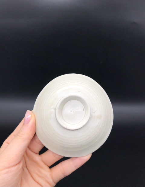 古玩陶瓷[實(shí)物鑒定]北宋定窯花口盞拍賣，當(dāng)前價格3500元