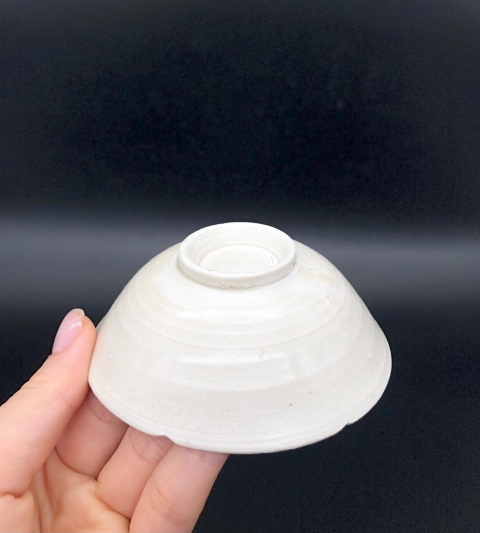 古玩陶瓷[實(shí)物鑒定]北宋定窯花口盞拍賣，當(dāng)前價格3500元
