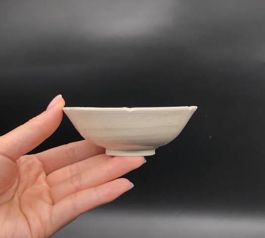 古玩陶瓷[實(shí)物鑒定]北宋定窯花口盞拍賣，當(dāng)前價格3500元