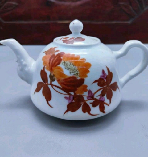 古玩陶瓷花卉紋執壺拍賣，當前價格1698元