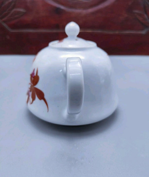 古玩陶瓷花卉紋執壺拍賣，當前價格1698元