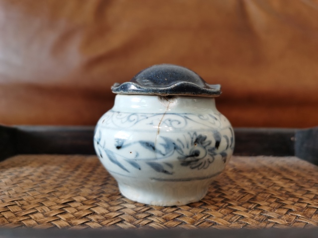 古玩陶瓷元青花荷葉蓋罐拍賣,當前價格21500元