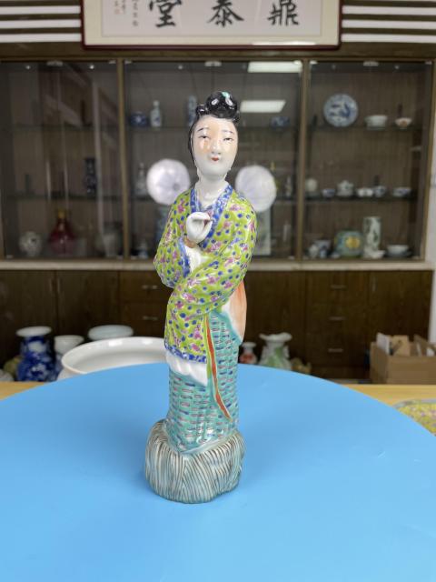 古玩陶瓷晚清民國 精品粉彩 仕女塑像（蘇州文物商店庫出）拍賣，當前價格1400元