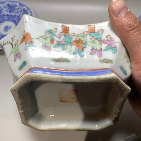 古玩陶瓷清同治：粉彩百子龍燈貢碗拍賣，當前價格4280元