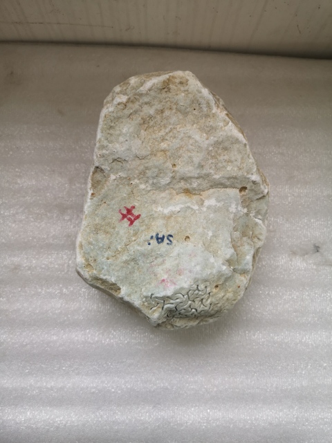 古玩玉器翡翠賭石拍賣,當(dāng)前價格680元