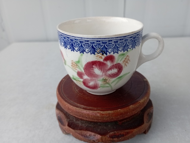 古玩陶瓷潮州楓溪大窯釉下五彩花卉紋杯拍賣，當(dāng)前價格500元