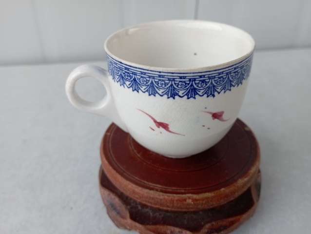 古玩陶瓷潮州楓溪大窯釉下五彩花卉紋杯拍賣，當(dāng)前價格500元