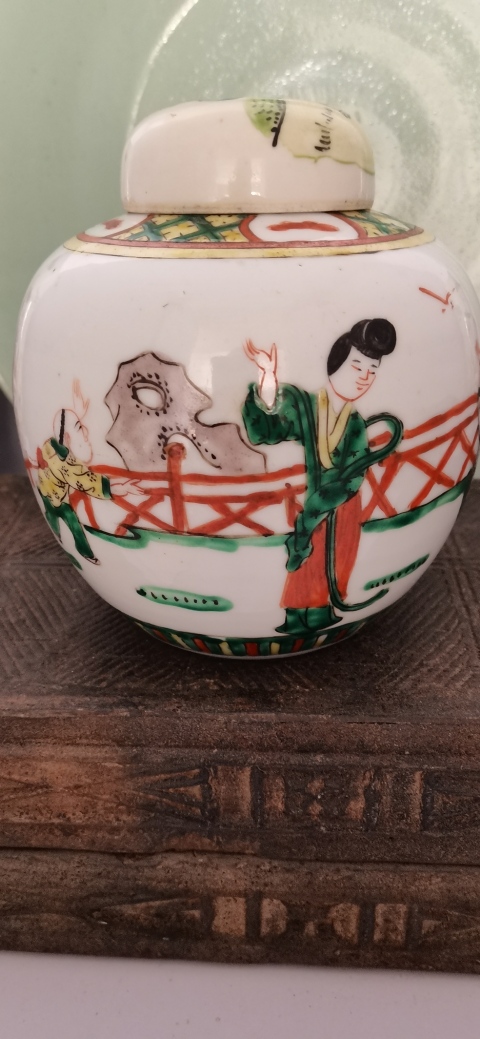 古玩陶瓷民國嬰戲紋五彩罐拍賣,當(dāng)前價(jià)格3888元