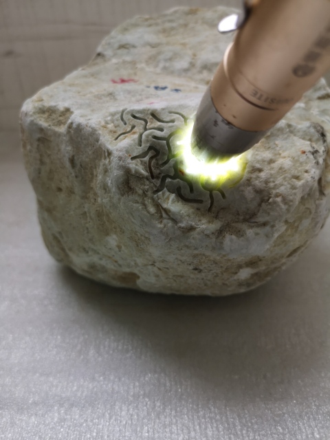 古玩玉器翡翠賭石拍賣,當(dāng)前價格680元