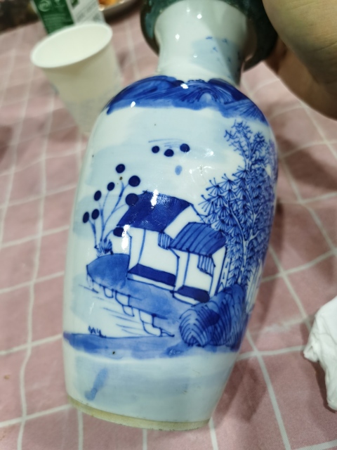 古玩陶瓷青花風景紋瓶拍賣，當前價格1600元