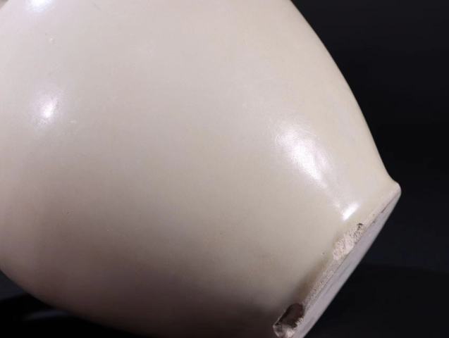 古玩陶瓷唐代凈瓶拍賣,當前價格999996元