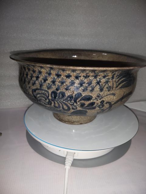 古玩陶瓷清中早·青花風(fēng)景花卉紋香爐真品鑒賞圖