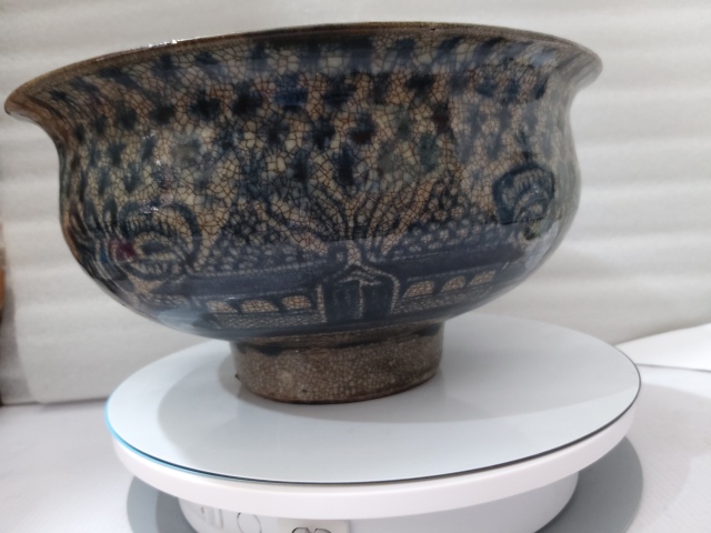 古玩陶瓷清中早·青花風(fēng)景花卉紋香爐真品鑒賞圖