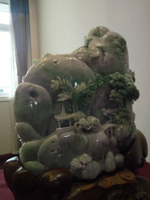 古玩玉器翡翠春帶彩指日高升山子拍賣,當前價格1122666元