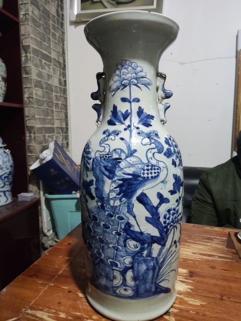 古玩陶瓷花鳥紋青花瓶拍賣,當前價格6666元