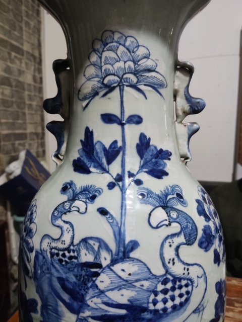 古玩陶瓷花鳥紋青花瓶拍賣,當前價格6666元