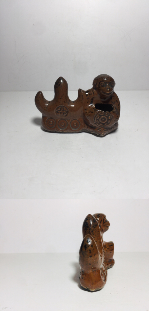 古玩陶瓷(清代)紫金釉猴形筆洗架(文房精品)拍賣,當前價格1888元