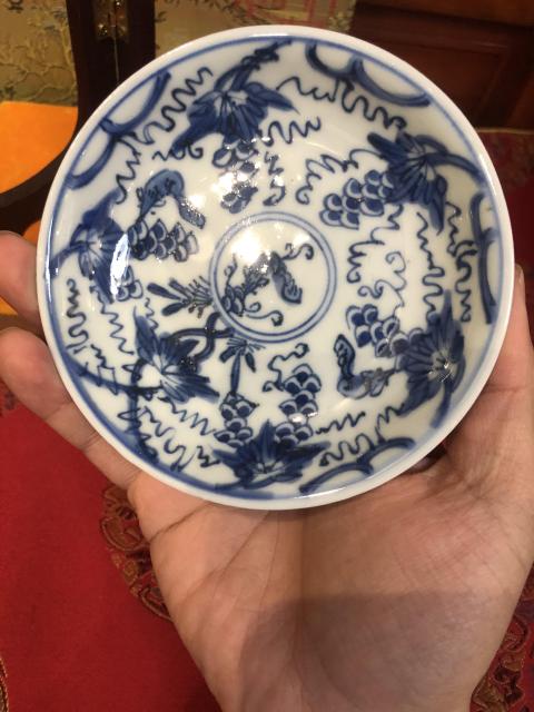古玩陶瓷康熙青花松鼠葡萄紋賞盤一對拍賣,當前價格1880元