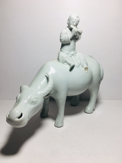 古玩陶瓷民國(guó)·德化窯白釉牧童騎牛擺件拍賣(mài),當(dāng)前價(jià)格0元