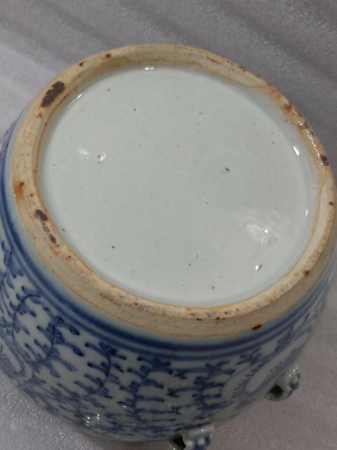 古玩陶瓷纏枝花卉紋四系粥罐拍賣，當(dāng)前價(jià)格2880元
