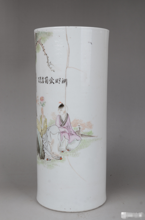 古玩陶瓷【低價大處理】民國淺絳彩人物紋彩繪帽筒拍賣,當前價格1388元