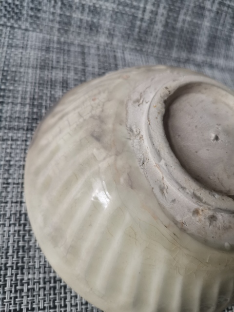 古玩陶瓷元代，河南窯口，外弦紋白釉碗拍賣，當(dāng)前價(jià)格1111元
