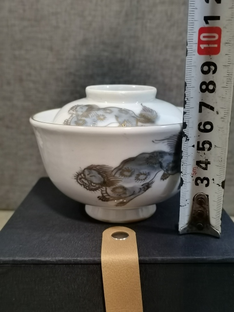 古玩陶瓷一對獅子青花描金蓋碗拍賣，當前價格1200元