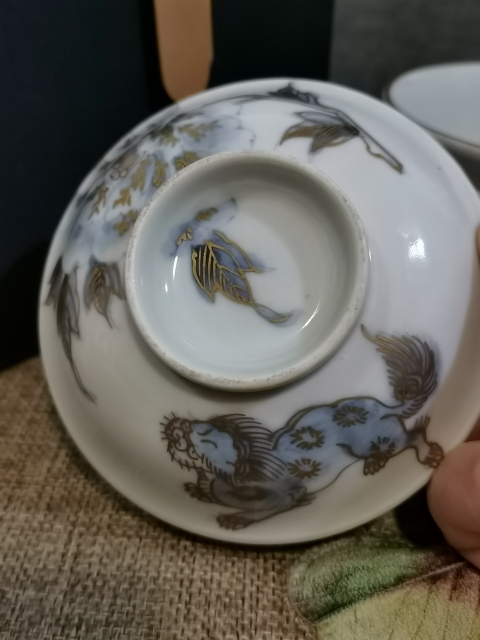 古玩陶瓷一對獅子青花描金蓋碗拍賣，當前價格1200元