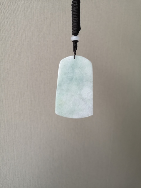 古玩玉器山水牌子拍賣,當前價格680元