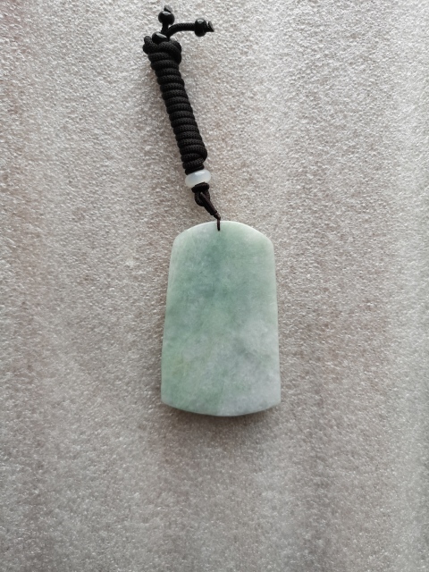 古玩玉器山水牌子拍賣,當前價格680元