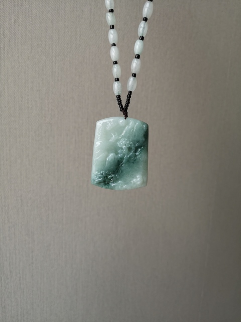古玩玉器山水牌子拍賣，當前價格680元
